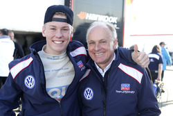 Luca Engstler, Liqui Moly Team Engstler, VW Golf GTI TCR mit seinem Vater Franz Engstler