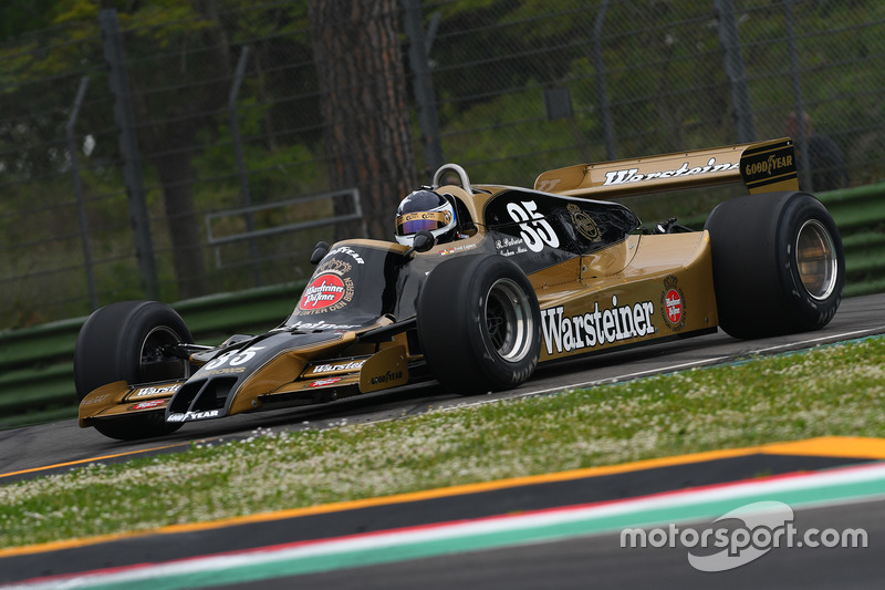 Arrows A1