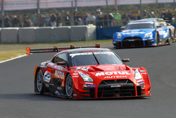 #23 MOTUL AUTECH GT-R:松田次生, ロニー・クインタレッリ