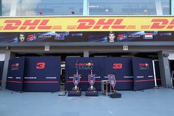 Red Bull Racing-pitbox