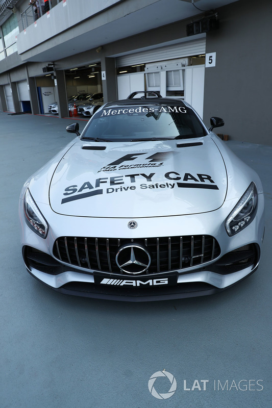 Safety car