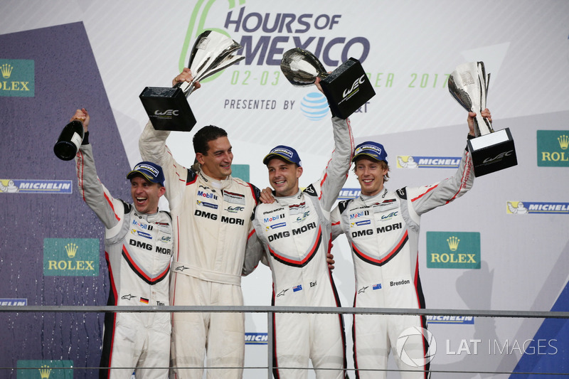 Podium: Winner #2 Porsche Team Porsche 919 Hybrid: Timo Bernhard, Earl Bamber, Brendon Hartley