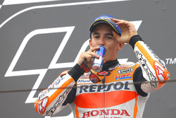 Podio: il vincitore della gara Marc Marquez, Repsol Honda Team