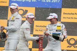 Podium: winnaar Lucas Auer, Mercedes-AMG Team HWA, Mercedes-AMG C63 DTM, tweede plaats Paul Di Resta