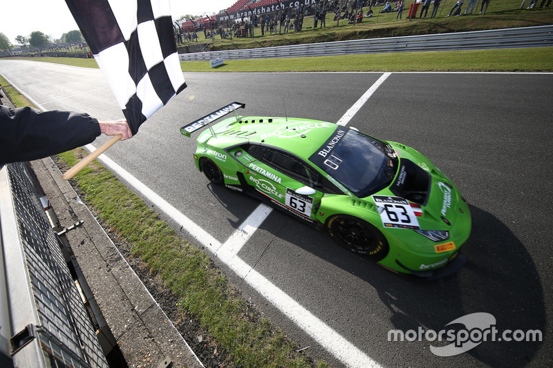 #63 GRT Grasser Racing Team Lamborghini Huracan GT3: Christian Engelhart, Mirko Bortolotti, takes the checkered flag