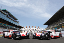 #1 Porsche Team Porsche 919 Hybrid: Neel Jani, Andre Lotterer, Nick Tandy, #2 Porsche Team Porsche 9