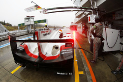 Экипаж №2 команды Porsche Team, Porsche 919 Hybrid: Брендон Хартли, Эрл Бамбер, Тимо Бернхард