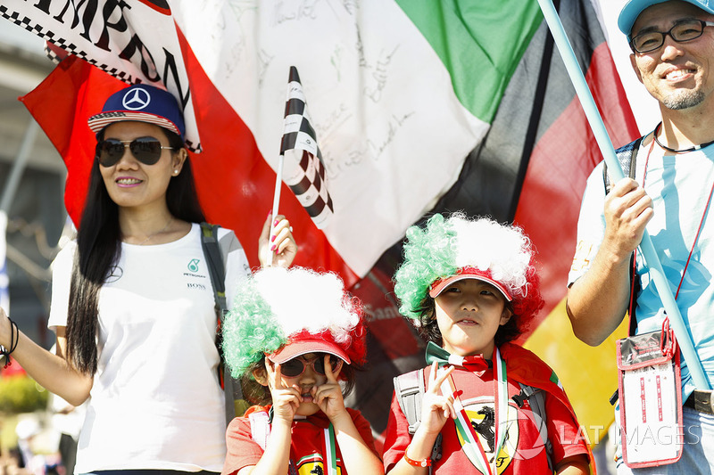 Ferrari fans