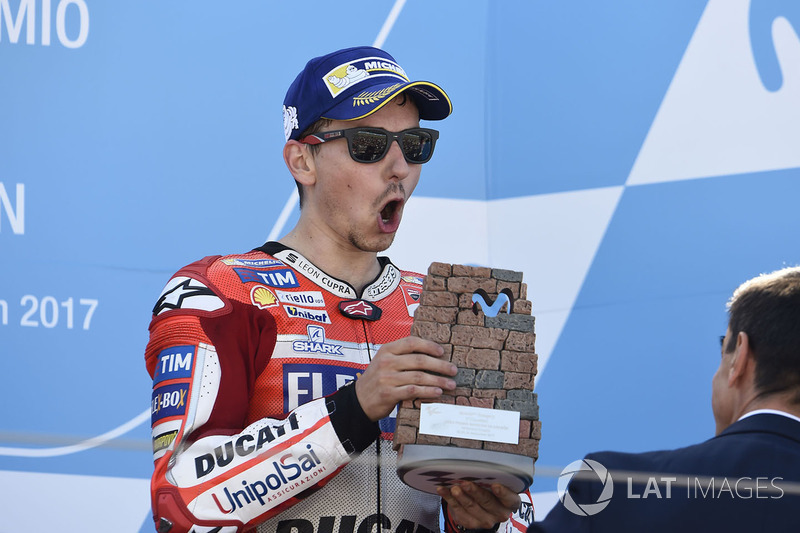 Podium: Peringkat ketiga, Jorge Lorenzo, Ducati Team