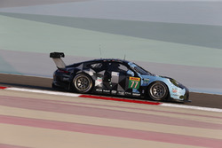 #77 Dempsey Proton Competition Porsche 911 RSR: Richard Lietz, Michael Christensen