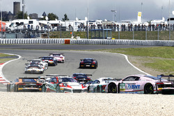 Start zum Rennen, Dreher von #99 Precote Herberth Motorsport, Porsche 911 GT3 R: Robert Renauer, Sve