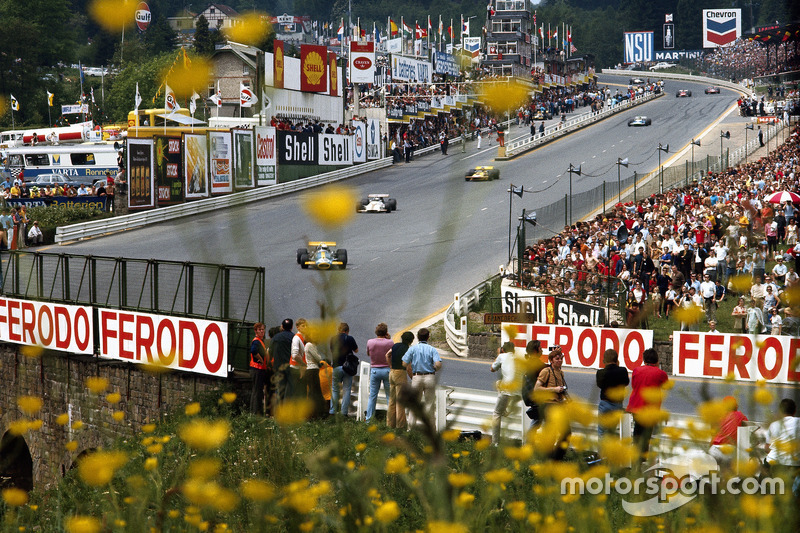 Jack Brabham, Brabham, Jackie Oliver, BRM, Ronnie Peterson, March, e Henri Pescarolo, Matra, Eau Rouge in 1970