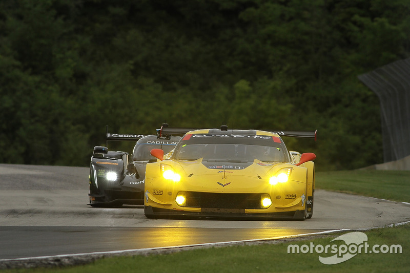 #4 Corvette Racing Chevrolet Corvette C7.R: Олівер Гевін, Томмі Мілнер