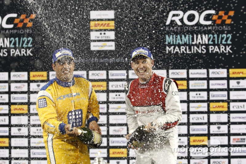 Podio ganador de la carrera Juan Pablo Montoya, segundo lugar Tom Kristensen