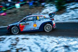 Thierry Neuville, Nicolas Gilsoul, Hyundai i20 WRC, Hyundai Motorsport