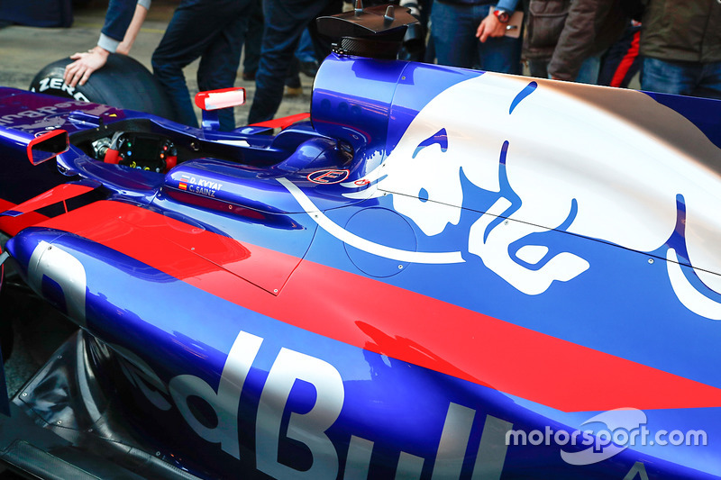 Scuderia Toro Rosso STR12 detail