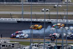 Unfall: Denny Hamlin, Joe Gibbs Racing, Toyota