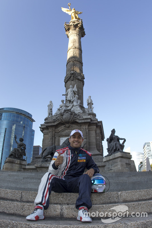 Salvador Durán, Team Aguri am Ángel de la Independencia in Méxiko-City