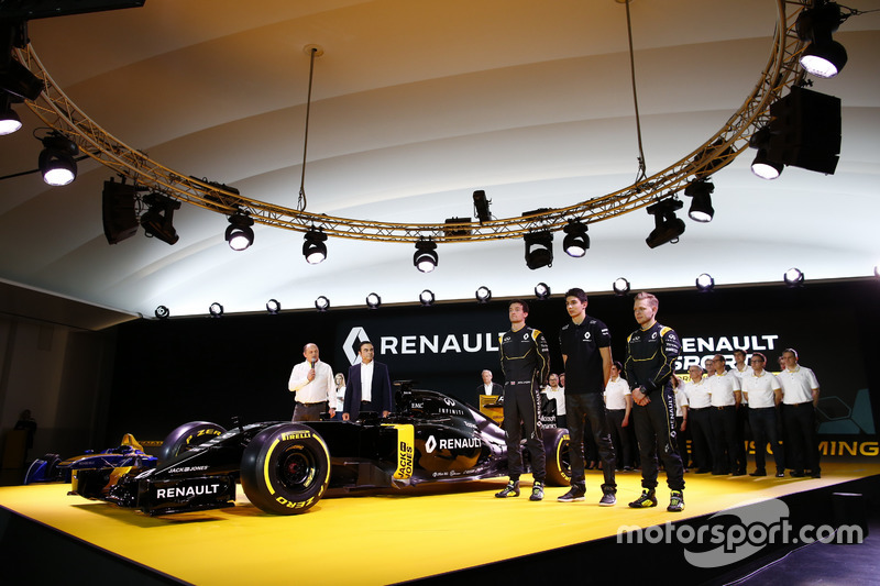 Renault F1 drivers Jolyon Palmer, Kevin Magnussen and Esteban Ocon, Renault F1 tests driver with Carlos Ghosn, Renault President and Frederic Vasseur, team manager Renault Sport F1 team