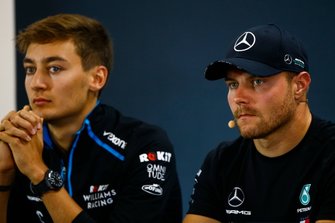 Valtteri Bottas, Mercedes AMG F1, and George Russell, Williams Racing