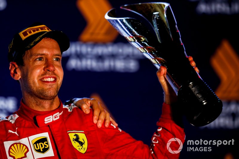 Podio: ganador Sebastian Vettel, Ferrari