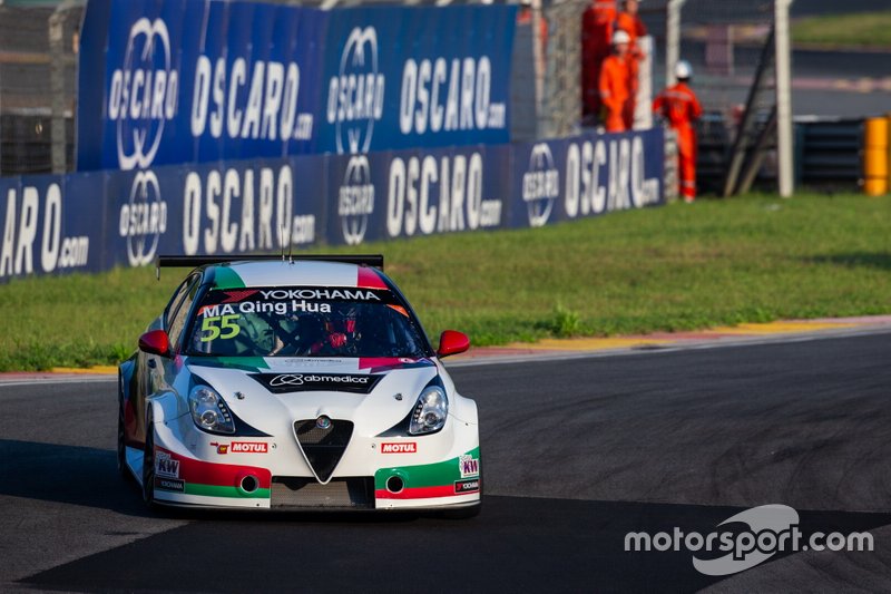 Ma Qing Hua, Team Mulsanne Alfa Romeo Giulietta TCR