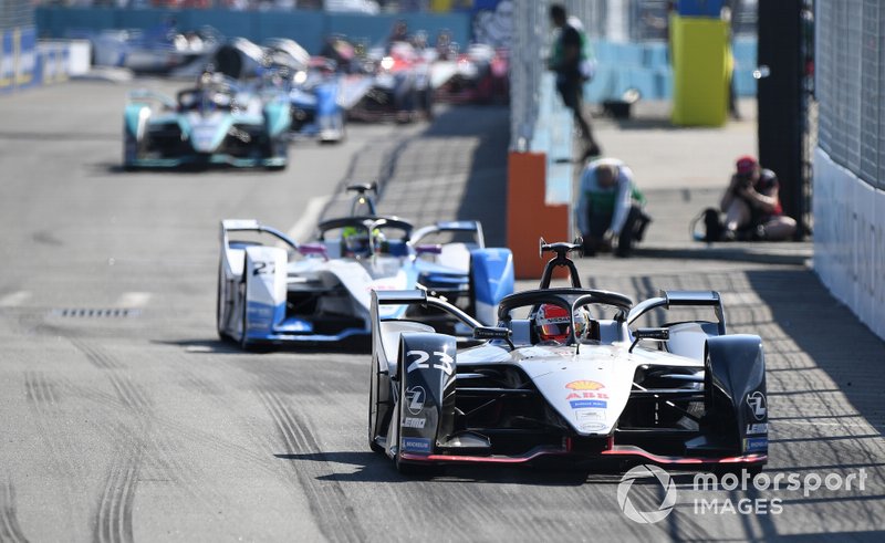 Sébastien Buemi, Nissan e.Dams, Nissan IMO1, Alexander Sims, BMW I Andretti Motorsports, BMW iFE.18
