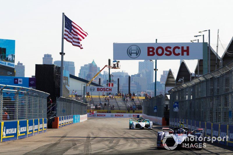 Sam Bird, Envision Virgin Racing, Audi e-tron FE05 Oliver Turvey, NIO Formula E, NIO Sport 004