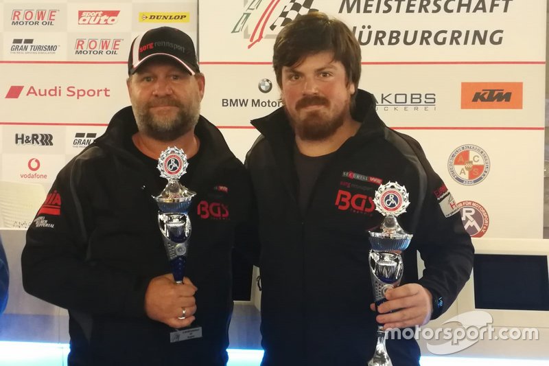 #705 Emir Aşarı, Björn Simon, BMW 325i, Sorg Rennsport