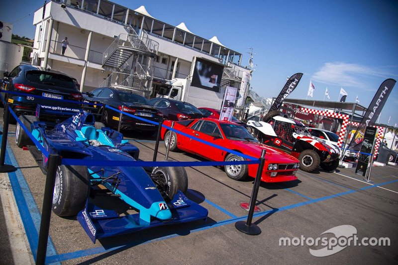 Atmosfera nel paddock