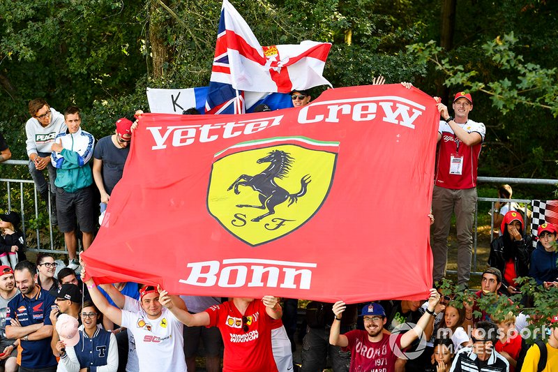 Soporte para Sebastian Vettel, Ferrari