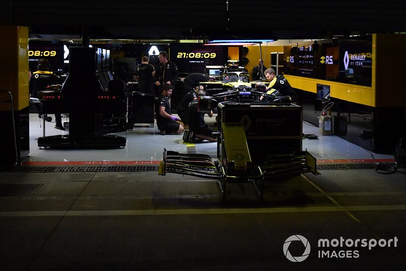 The Renault garage