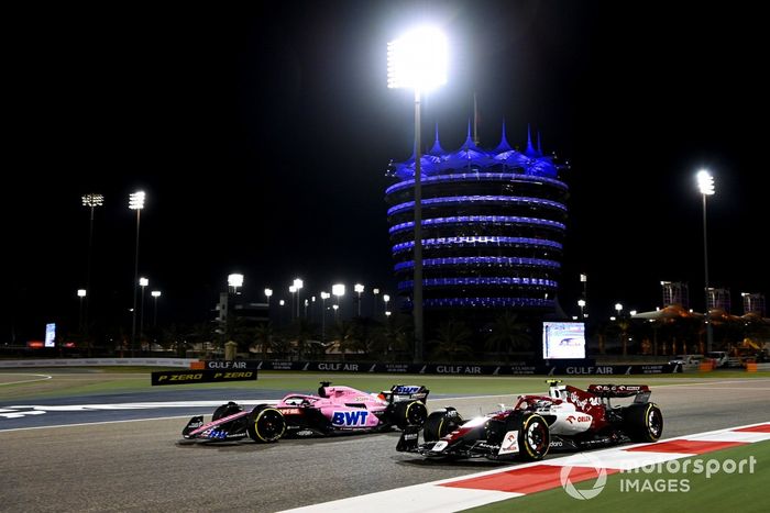 Fernando Alonso, Alpine A522, Guanyu Zhou, Alfa Romeo C42