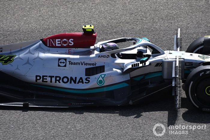 Lewis Hamilton, Mercedes W13, con sensores aerodinámicos