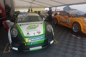 Le Porsche di Alex De Giacomi ed Enrico Fulgenzi, Tsunami RT, nel garage