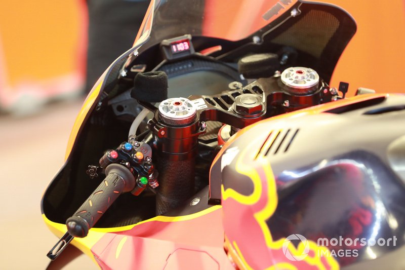 Lenker: KTM RC16
