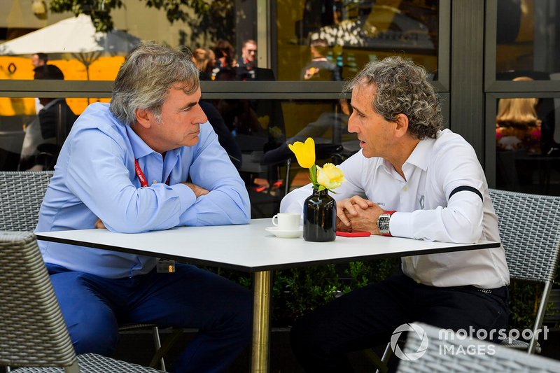 Carlos Sainz Sr and Alain Prost, Renault F1 Team