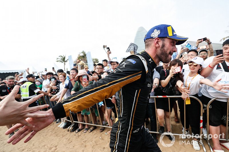 Jean-Eric Vergne, DS TECHEETAH, makes his way to the podium