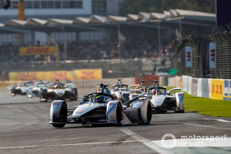 Felipe Massa, Venturi Formula E, Venturi VFE05 Edoardo Mortara, Venturi Formula E, Venturi VFE05, both in attack mode