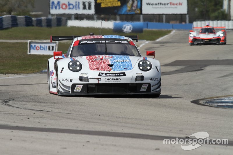 #912 Porsche GT Team Porsche 911 RSR: Earl Bamber, Laurens Vanthoor, Mathieu Jaminet