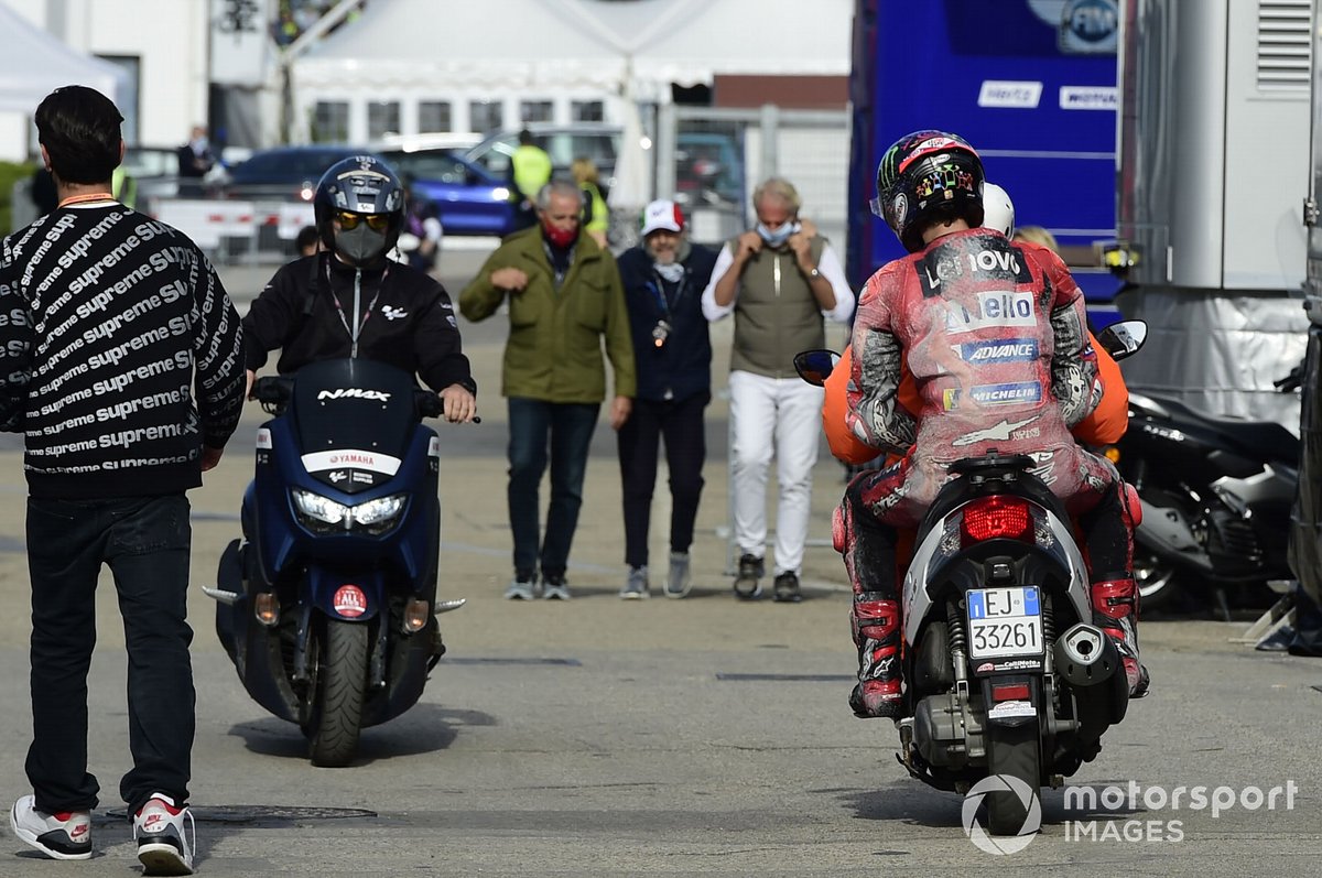 Francesco Bagnaia, Ducati Team, dopo la caduta