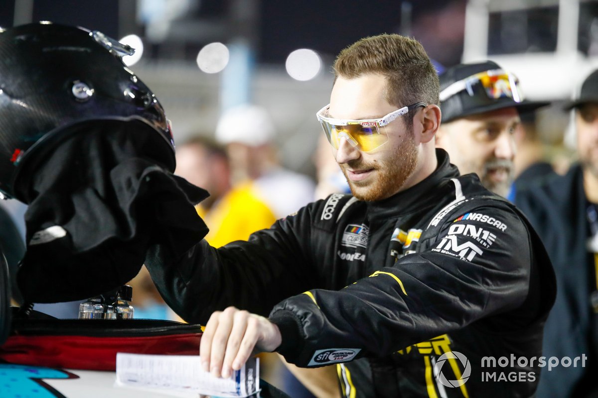 Kaz Grala ?