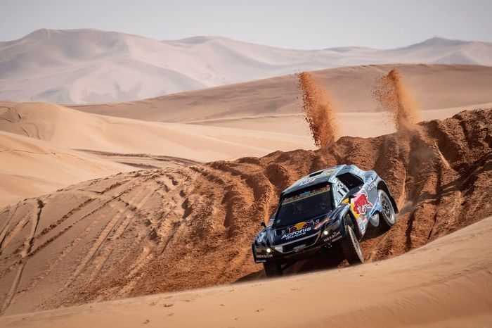 #210 Karman / Hexaom Peugeot: Cyril Despres, Taye Perry