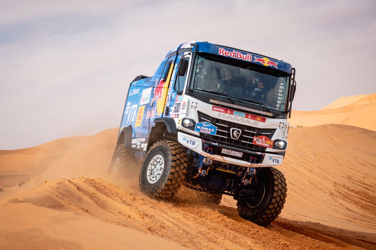 #500 Kamaz - Master: Dmitry Sotnikov, Ruslan Akhmadeev, Ilgiz Akhmetzianov