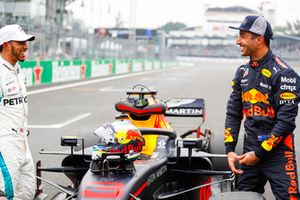 Lewis Hamilton, Mercedes AMG F1, en Daniel Ricciardo, Red Bull Racing