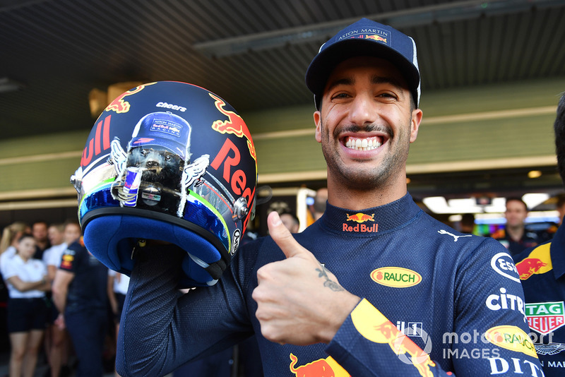 Daniel Ricciardo, Red Bull Racing y casco