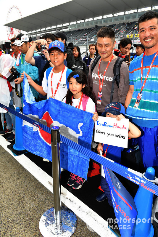 Scuderia Toro Rosso fans and banner