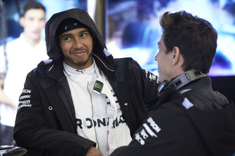 Lewis Hamilton, Mercedes AMG F1, with Toto Wolff, Executive Director (Business), Mercedes AMG