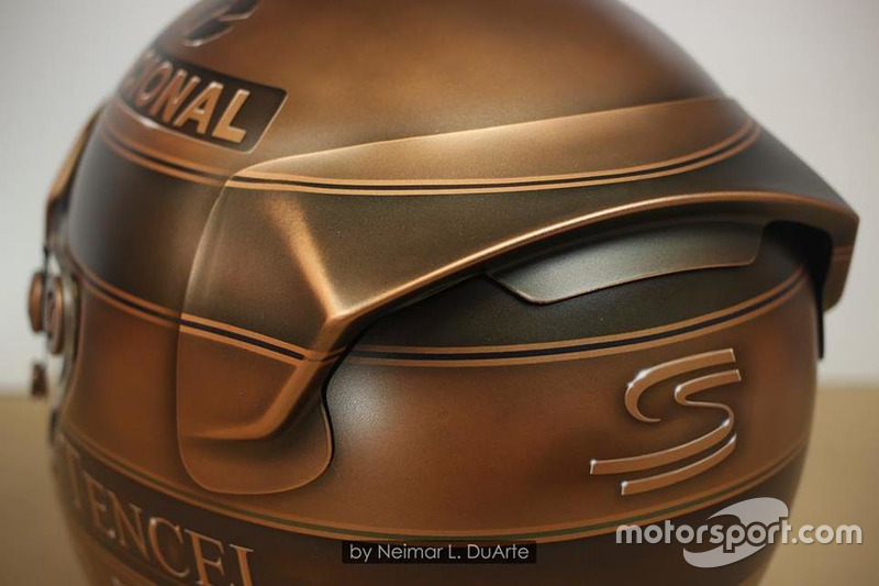 Casco de Ayrton Senna en bronce por Neimar Duarte
