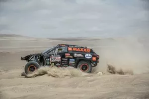 #347 Maxxis Dakar Team: Tim Coronel, Tom Coronel
